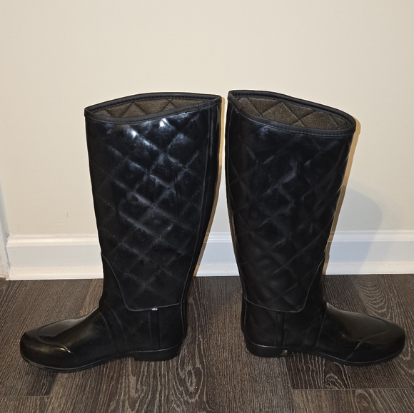 Hunter Tall Quilted Gloss Boot; Black sz 9 US - Picture 7 of 7